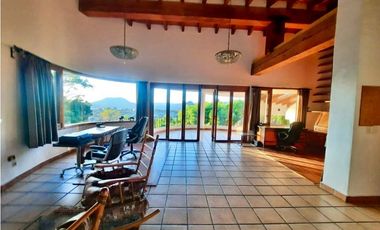CASA EN RENTA, VALLE DE BRAVO.