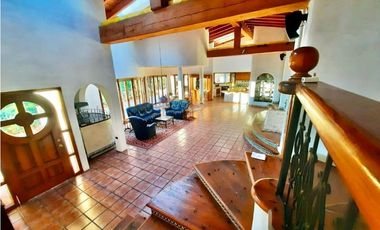 CASA EN RENTA, VALLE DE BRAVO.