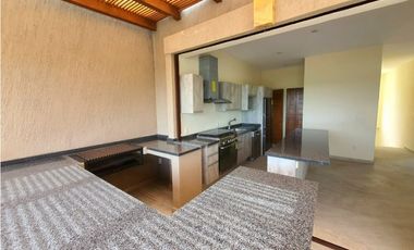 CASA EN VENTA, VALLE DE BRAVO.