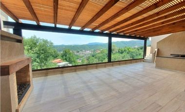 CASA EN VENTA, VALLE DE BRAVO.