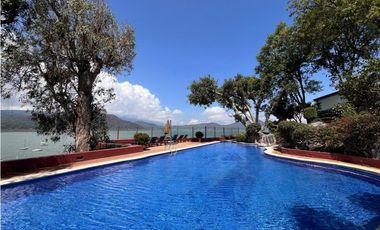 VENTA DE CASA EN CONDOMINIO