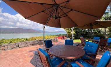 VENTA DE CASA EN CONDOMINIO