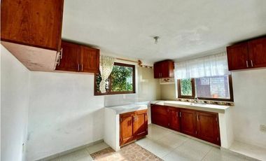 CASA EN VENTA EN CERRO COLORADO