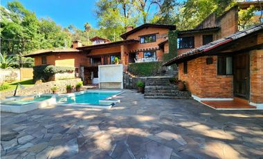 CASA EN RENTA EN VALLE DE BRAVO