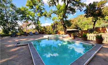 CASA EN RENTA EN VALLE DE BRAVO