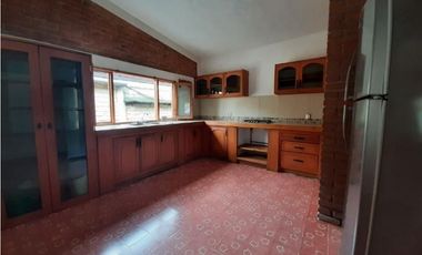 CASA EN RENTA EN VALLE DE BRAVO