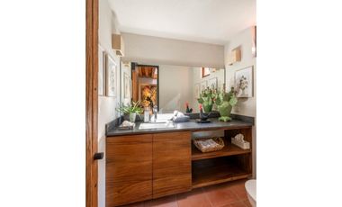 CASA EN VENTA EN VALLE DE BRAVO