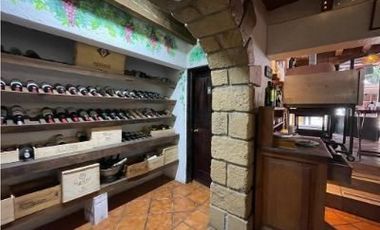 VENTA DE LOCAL COMERCIAL EN AVNDARO