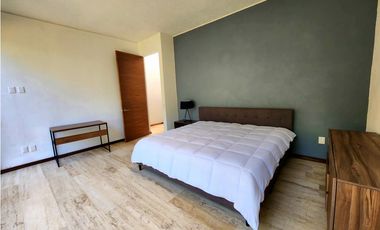 Moderna Casa en Renta con Vista al Lago en Valle de Bravo