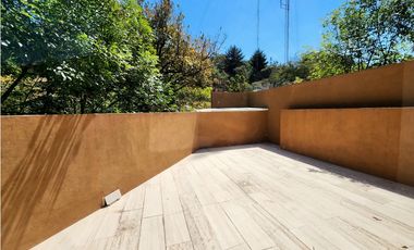 Moderna Casa en Renta con Vista al Lago en Valle de Bravo