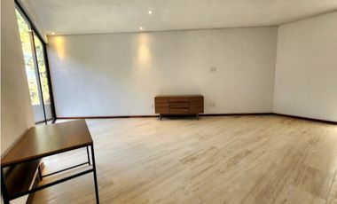 Moderna Casa en Renta con Vista al Lago en Valle de Bravo
