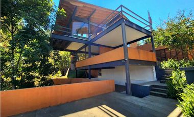 Moderna Casa en Renta con Vista al Lago en Valle de Bravo