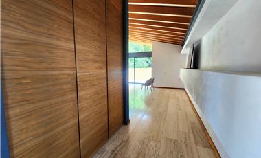 Moderna Casa en Renta con Vista al Lago en Valle de Bravo