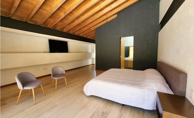 Moderna Casa en Renta con Vista al Lago en Valle de Bravo