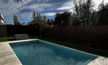 Venta Departamento 3 ambientes con balcón y cochera en Nuevo Quilmes Externo -  Bernal