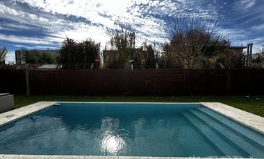 Venta Departamento 3 ambientes con balcón y cochera en Nuevo Quilmes Externo -  Bernal
