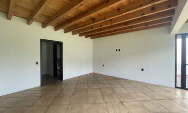 Casa en venta en condominio en Avandaro, Valle de Bravo