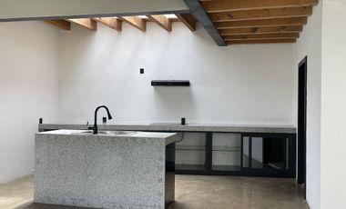 Casa en venta en condominio en Avandaro, Valle de Bravo