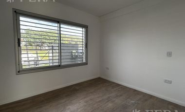 Venta Departamento 3 ambientes con cochera y jardín en Nuevo Quilmes Externo - Bernal
