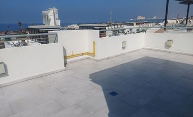 Moderna Casa en Fraccionamiento Privado en Rosarito con Vista al Mar