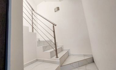 Moderna Casa en Fraccionamiento Privado en Rosarito con Vista al Mar