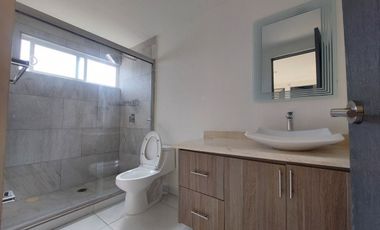 Moderna Casa en Fraccionamiento Privado en Rosarito con Vista al Mar