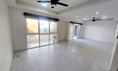 Moderna Casa en Fraccionamiento Privado en Rosarito con Vista al Mar