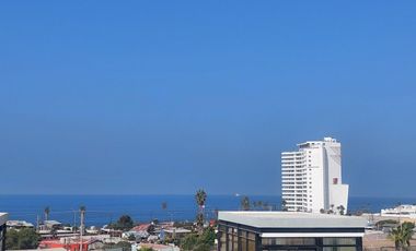 Moderna Casa en Fraccionamiento Privado en Rosarito con Vista al Mar