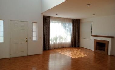Casa en renta o venta en Los Robles, Lerma, Edo de México