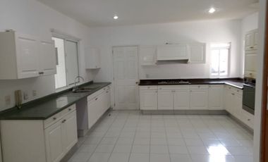 Casa en renta o venta en Los Robles, Lerma, Edo de México