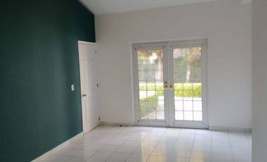 Casa en renta o venta en Los Robles, Lerma, Edo de México