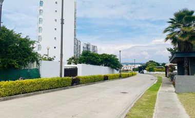 Terreno Urbano en Paraíso Country Club, Emiliano Zapata, Morelos CAEN-1075-Tu*