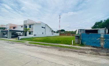 Terreno Urbano en Paraíso Country Club, Emiliano Zapata, Morelos CAEN-1075-Tu*