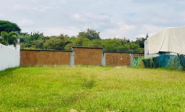 Terreno Urbano en Paraíso Country Club, Emiliano Zapata, Morelos CAEN-1075-Tu*