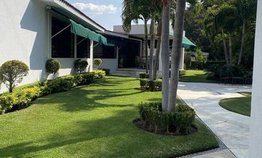 Casa - Fraccionamiento Lomas de Cocoyoc