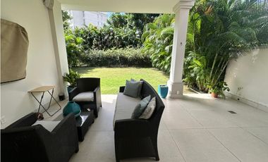 SEA CONFIABLE VENDE CASA EN THE GROVE SANTA MARIA