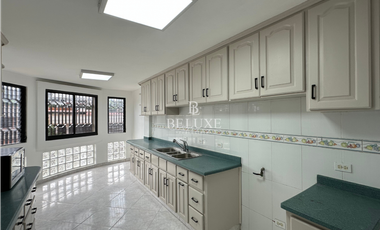 VENTA DE CASA DE 3 NIVELES  EN DOS MARES, BETHANIA (6)