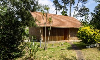 Comoda y amplia casa en Pinamar inmejorable zona IDEAL 2 FAMILIAS