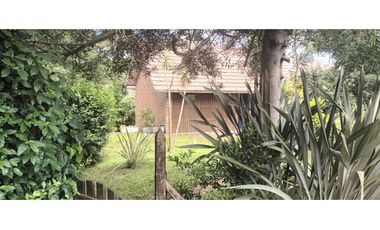 Comoda y amplia casa en Pinamar inmejorable zona IDEAL 2 FAMILIAS