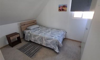 Casa en Arriendo en Amoblada, Las Pircas Oriente, Machali