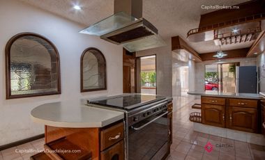 Magnifica casa en venta a Remodelar en Colonia  las Fuentes