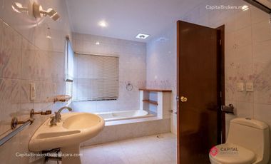 Magnifica casa en venta a Remodelar en Colonia  las Fuentes