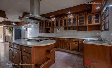 Magnifica casa en venta a Remodelar en Colonia  las Fuentes