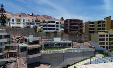 Exclusiva casa mediterránea, con piscina y vista panorámica a la costa, arquitecto Marcelo Rossi