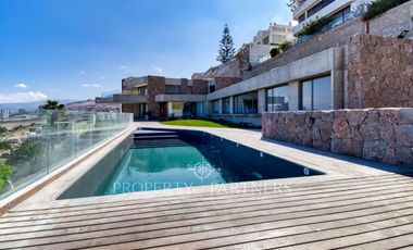 Exclusiva casa mediterránea, con piscina y vista panorámica a la costa, arquitecto Marcelo Rossi