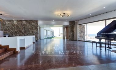 Exclusiva casa mediterránea, con piscina y vista panorámica a la costa, arquitecto Marcelo Rossi