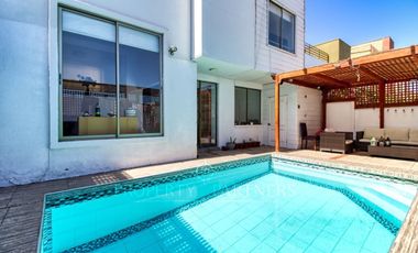 Sector Sur, Maravillosa Casa Familiar