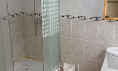 Casa amoblada de 6 Dormitorios en Villa Los Algarrobos