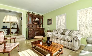 Gran casa de 5 dormitorios en Sector Jardines del Sur