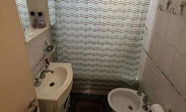 Departamento en venta - 2 Dormitorios 1 Baño - 52Mts2 - Lanús